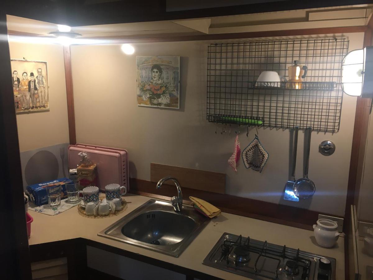 Casuzza Casa Vacanze Palermo Exteriör bild